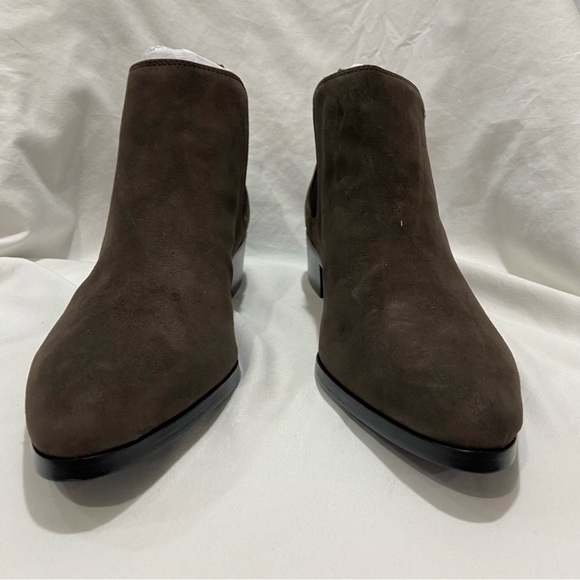 Coach Women’s Boots SUFFOLK CALF SUEDE Brown MINK size 9 - Picture 2 of 8